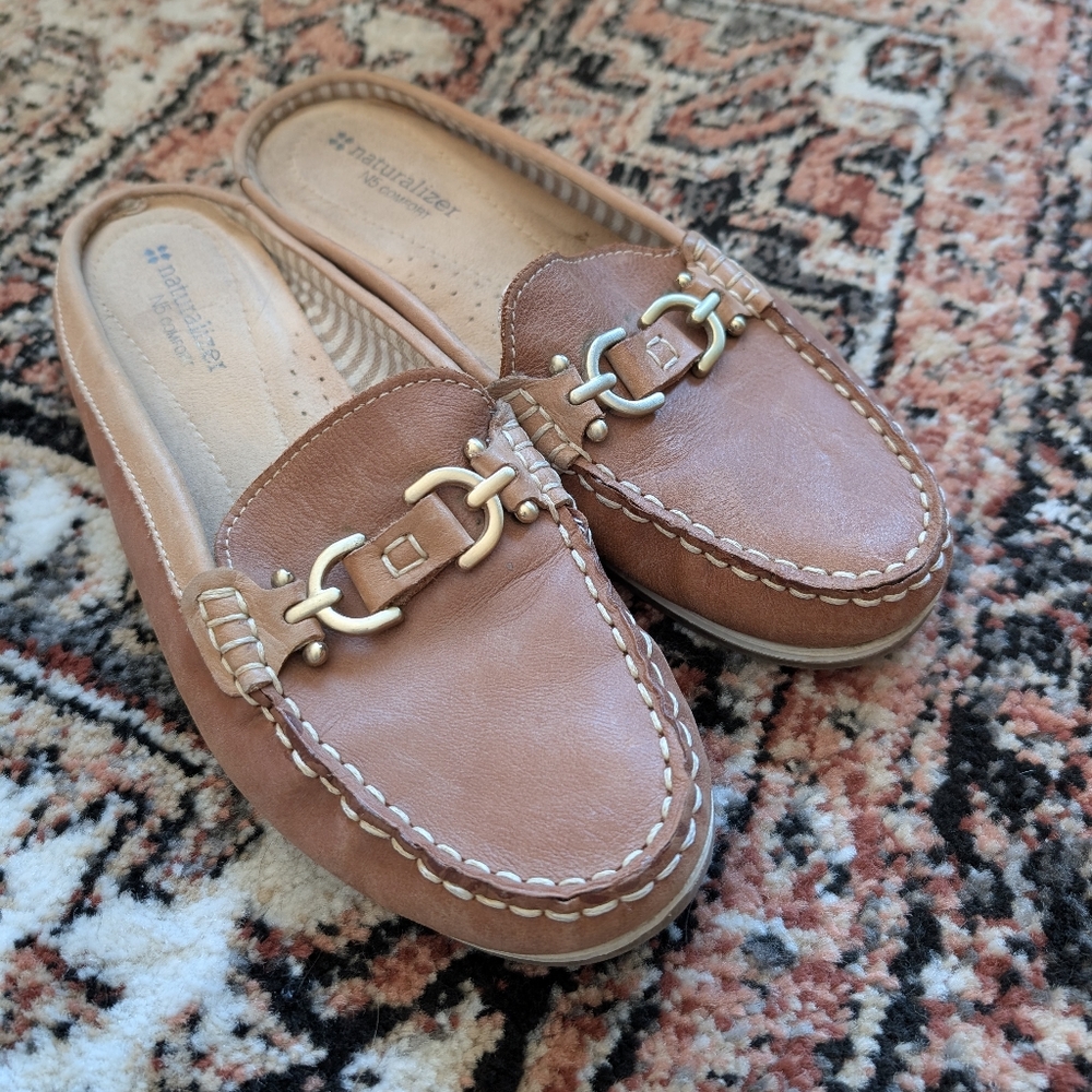 Naturalizer Tan Leather Loafers